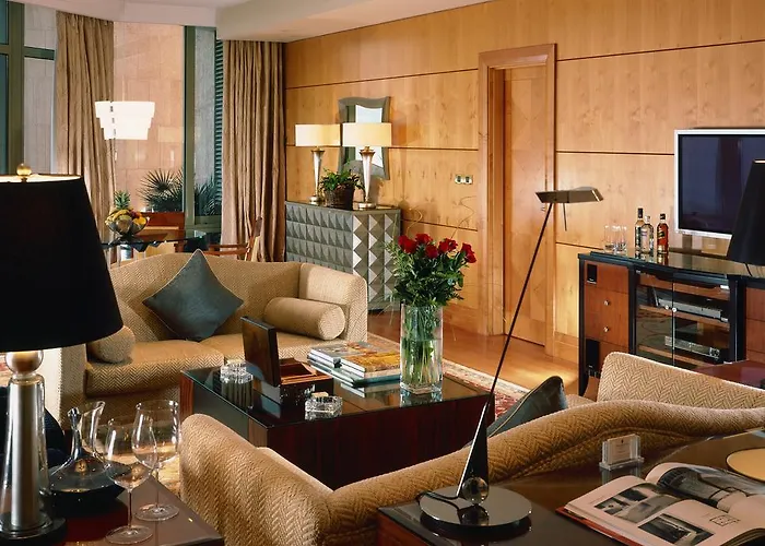 Superior One-Bedroom Apartment
